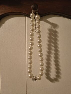 Classic Costume Pearl Necklace with Rhinestone Accent